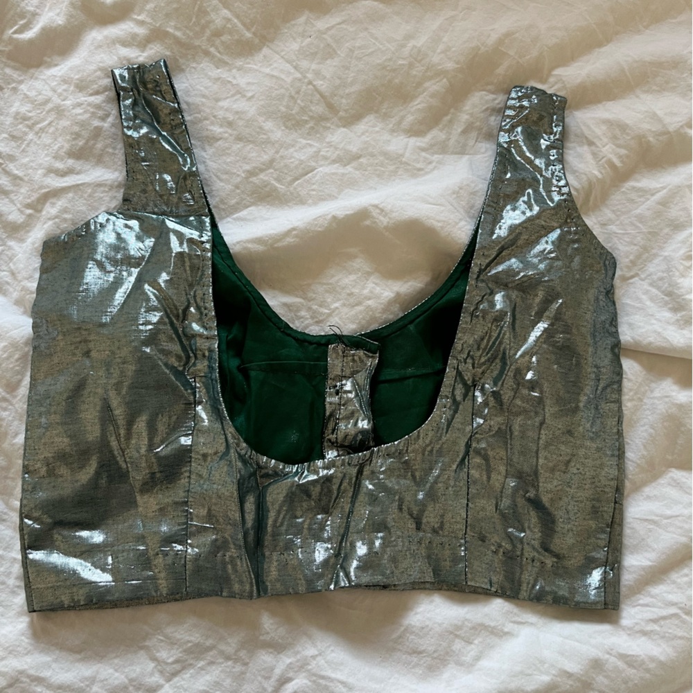 New Green wd Silver metallic choli Indian Pakistani blouse for Sari & lehenga - Picture 3 of 4